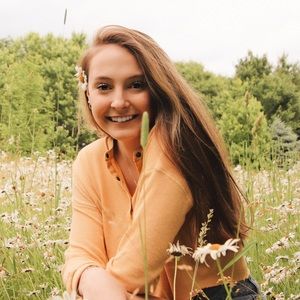 Meet your Posher, Corinne